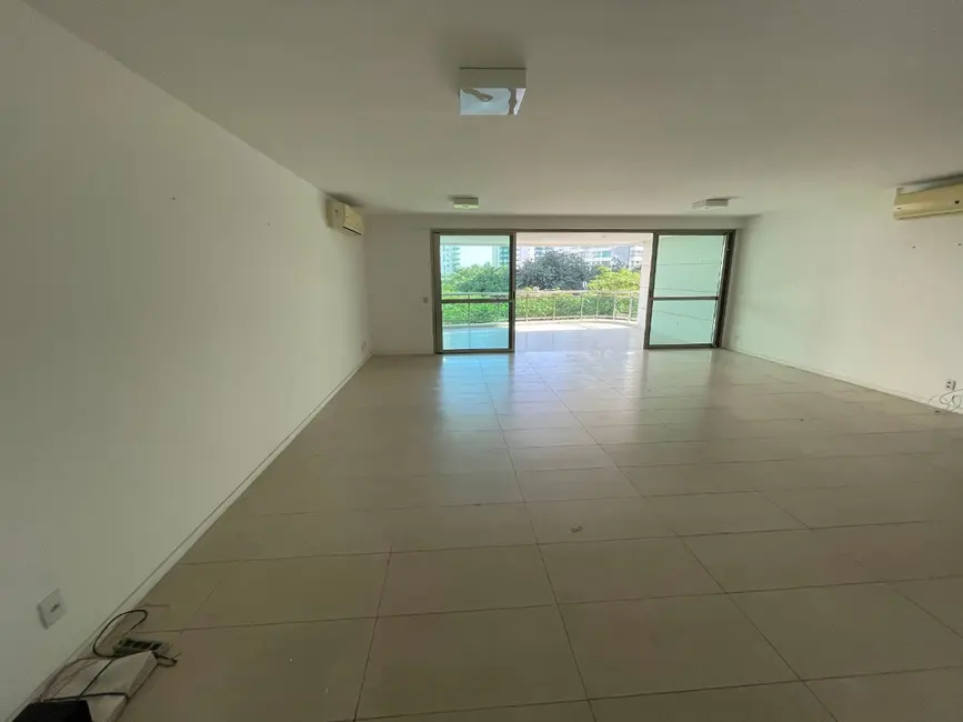 Foto 2 de Apartamento com 4 quartos à venda, 275m2 em Barra da Tijuca, Rio De Janeiro - RJ