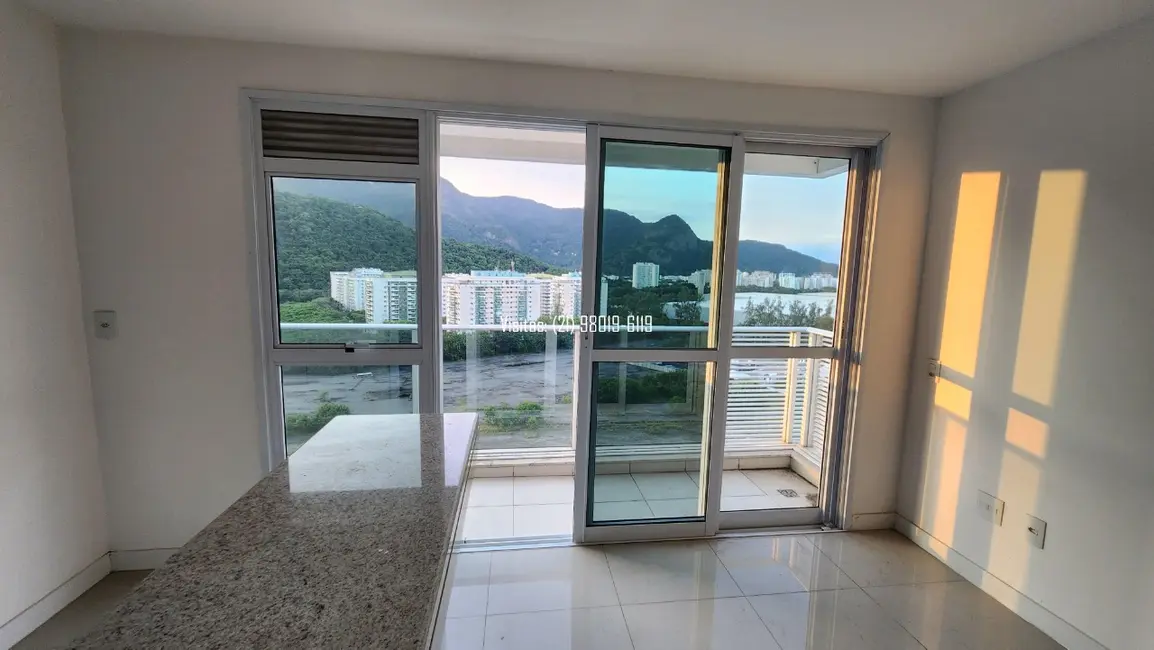 Foto 4 de Apartamento com 2 quartos à venda, 79m2 em Barra da Tijuca, Rio De Janeiro - RJ