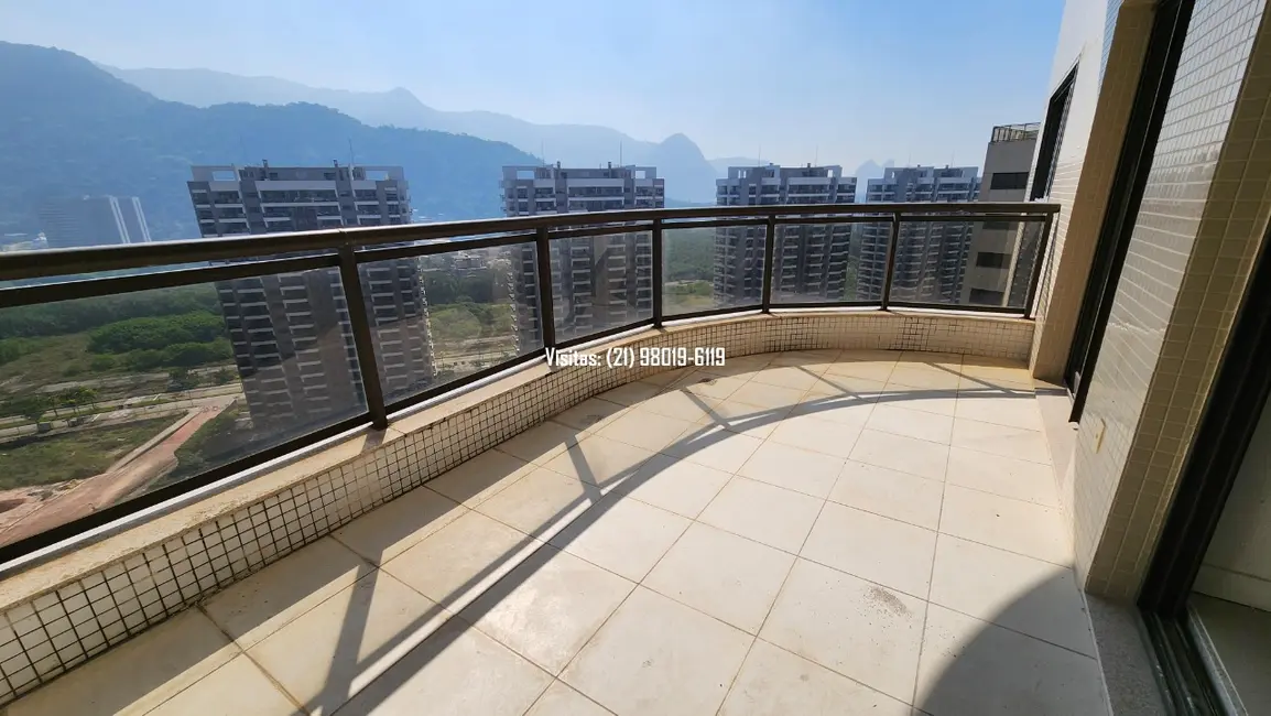 Apartamento com 4 quartos à venda, 252m2 em Barra da Tijuca, Rio De Janeiro - RJ - imagem 1 Foto 1 de Apartamento com 4 quartos à venda, 252m2 em Barra da Tijuca, Rio De Janeiro - RJ