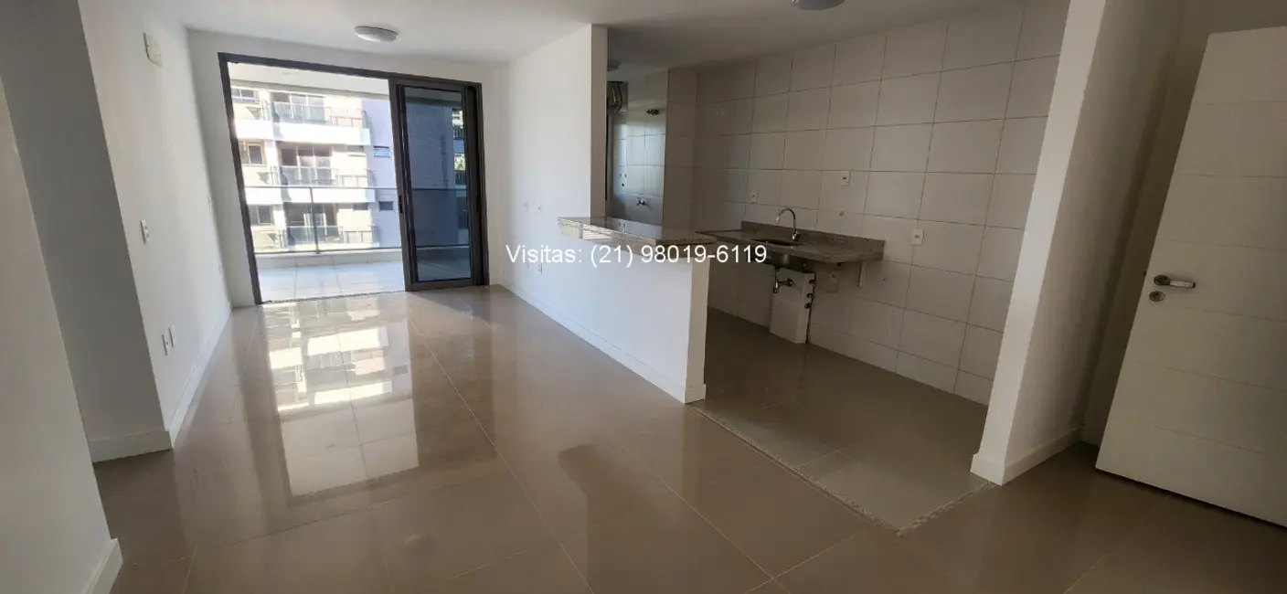 Foto 2 de Apartamento com 2 quartos à venda, 90m2 em Barra da Tijuca, Rio De Janeiro - RJ