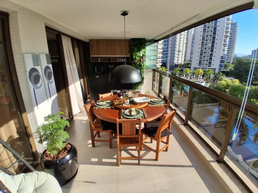 Foto 1 de Apartamento com 4 quartos à venda, 160m2 em Barra da Tijuca, Rio De Janeiro - RJ