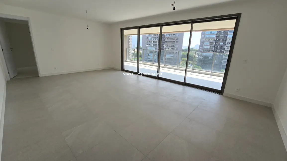 Foto 2 de Apartamento com 4 quartos à venda, 205m2 em Barra da Tijuca, Rio De Janeiro - RJ