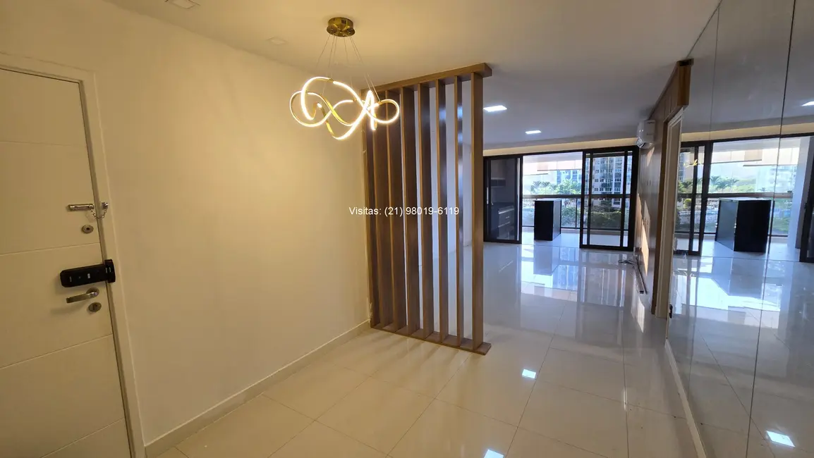 Apartamento com 4 quartos para alugar, 160m2 em Barra da Tijuca, Rio De Janeiro - RJ - imagem 4 Foto 4 de Apartamento com 4 quartos para alugar, 160m2 em Barra da Tijuca, Rio De Janeiro - RJ