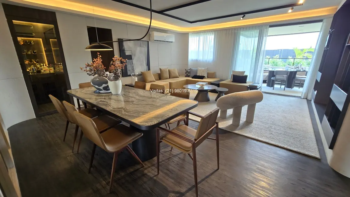 Apartamento com 4 quartos à venda, 236m2 em Barra da Tijuca, Rio De Janeiro - RJ - imagem 1 Foto 1 de Apartamento com 4 quartos à venda, 236m2 em Barra da Tijuca, Rio De Janeiro - RJ