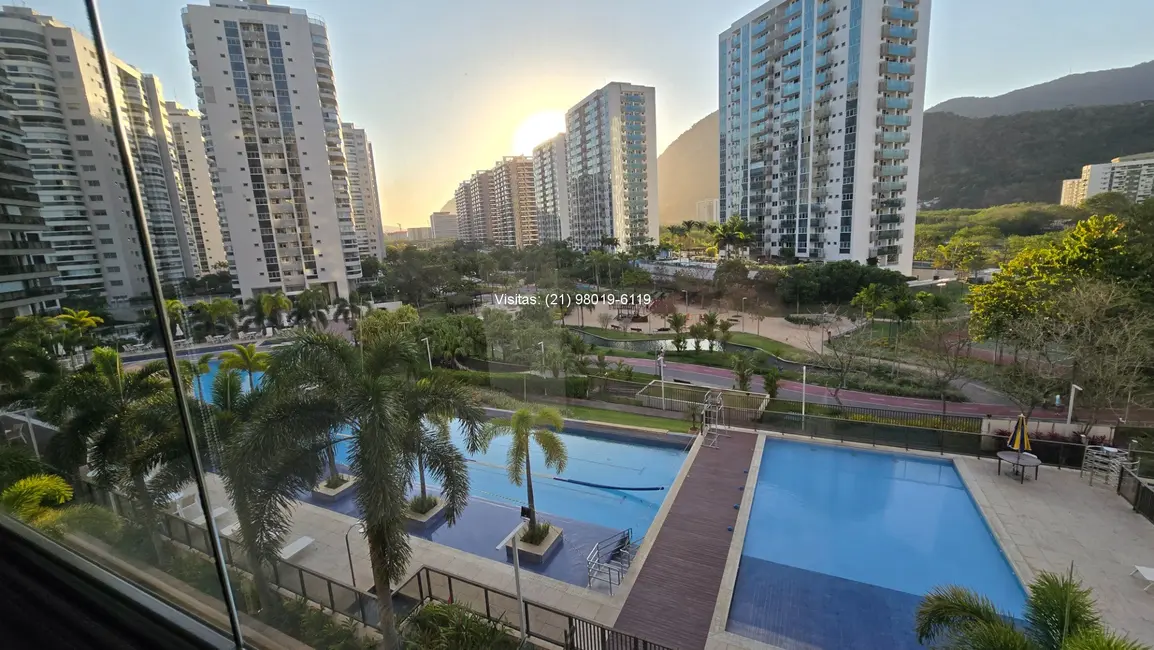 Apartamento com 4 quartos para alugar, 160m2 em Barra da Tijuca, Rio De Janeiro - RJ - imagem 8 Foto 8 de Apartamento com 4 quartos para alugar, 160m2 em Barra da Tijuca, Rio De Janeiro - RJ