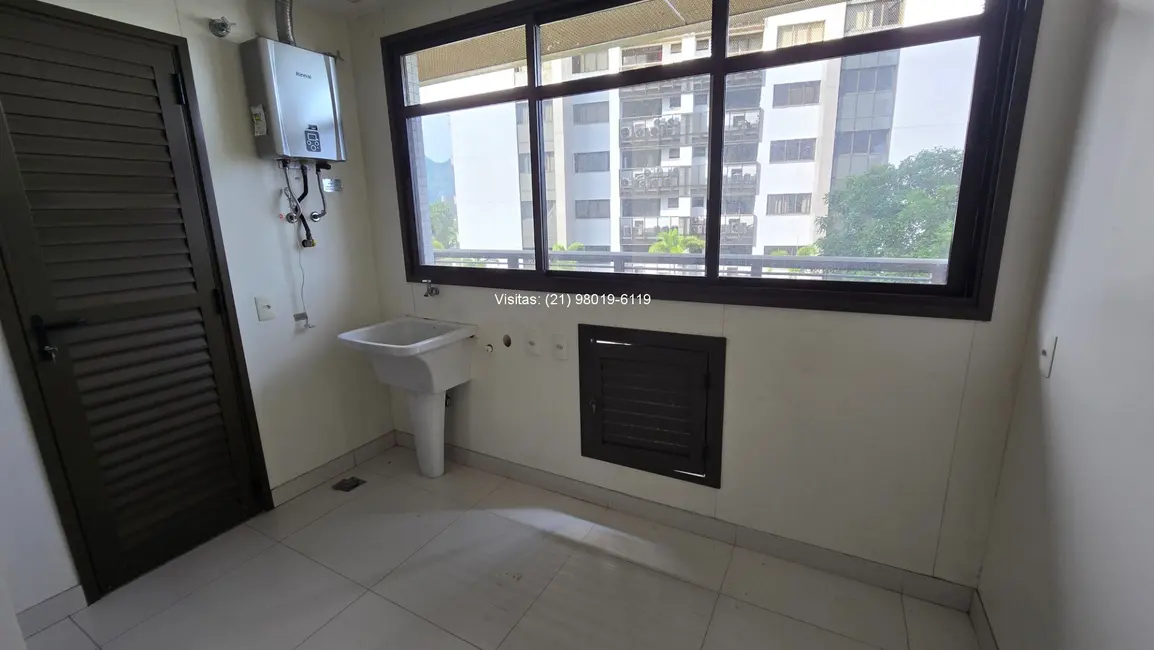 Apartamento com 4 quartos à venda, 160m2 em Barra da Tijuca, Rio De Janeiro - RJ - imagem 9 Foto 9 de Apartamento com 4 quartos à venda, 160m2 em Barra da Tijuca, Rio De Janeiro - RJ