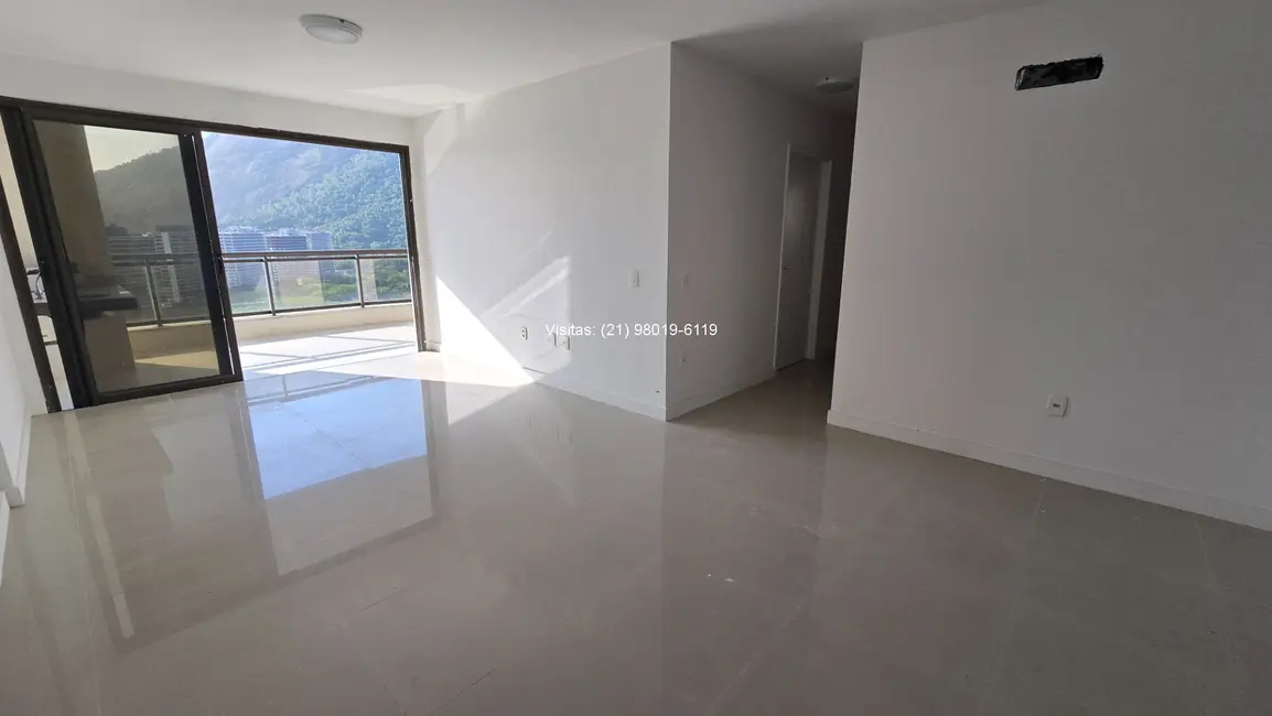 Apartamento com 4 quartos à venda, 252m2 em Barra da Tijuca, Rio De Janeiro - RJ - imagem 3 Foto 3 de Apartamento com 4 quartos à venda, 252m2 em Barra da Tijuca, Rio De Janeiro - RJ