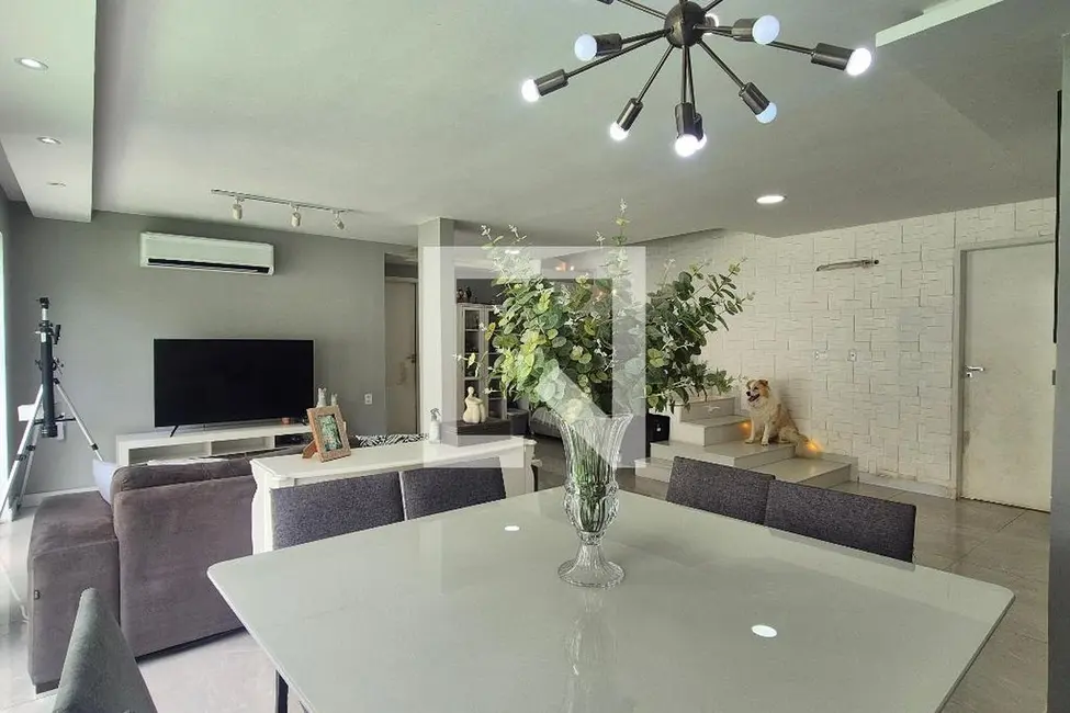 Foto 4 de Casa com 5 quartos à venda, 350m2 em Rio De Janeiro - RJ