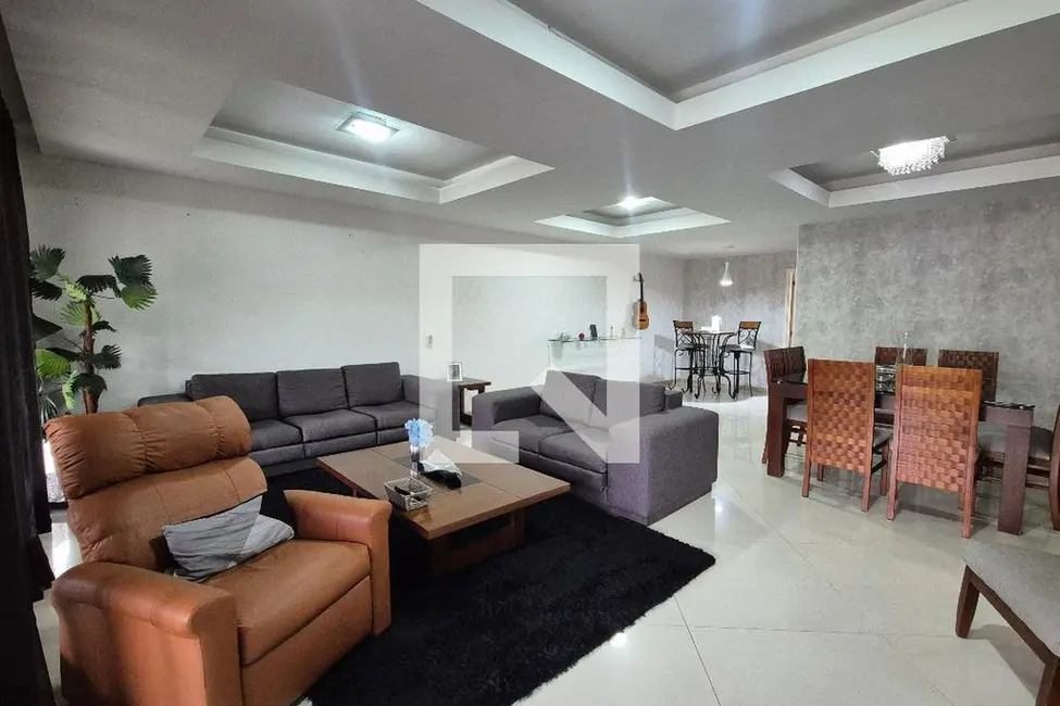 Casa com 4 quartos à venda, 400m2 em Rio De Janeiro - RJ - imagem 4 Foto 4 de Casa com 4 quartos à venda, 400m2 em Rio De Janeiro - RJ