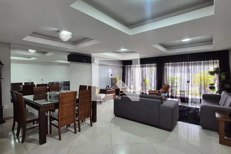 Casa com 4 quartos à venda, 400m2 em Rio De Janeiro - RJ - imagem 8 Foto 8 de Casa com 4 quartos à venda, 400m2 em Rio De Janeiro - RJ