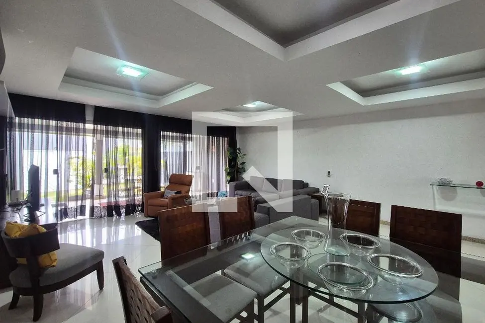 Casa com 4 quartos à venda, 400m2 em Rio De Janeiro - RJ - imagem 2 Foto 2 de Casa com 4 quartos à venda, 400m2 em Rio De Janeiro - RJ