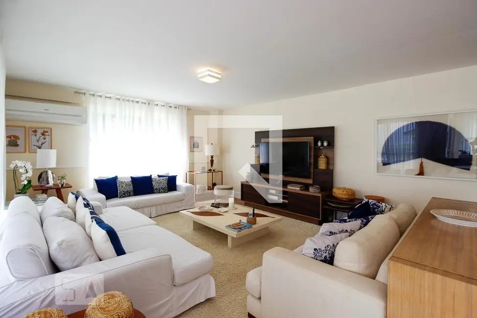 Foto 4 de Casa com 4 quartos à venda, 450m2 em Rio De Janeiro - RJ