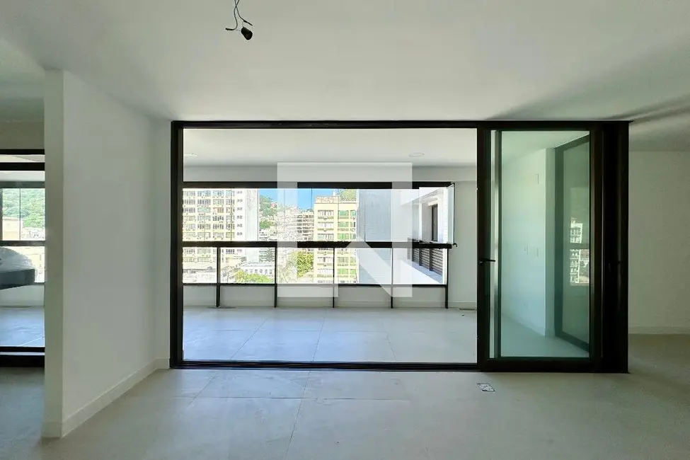 Apartamento com 3 quartos à venda, 158m2 em Botafogo, Rio De Janeiro - RJ - imagem 8 Foto 8 de Apartamento com 3 quartos à venda, 158m2 em Botafogo, Rio De Janeiro - RJ
