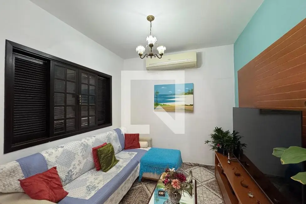 Casa com 4 quartos à venda, 300m2 em Rio De Janeiro - RJ - imagem 6 Foto 6 de Casa com 4 quartos à venda, 300m2 em Rio De Janeiro - RJ