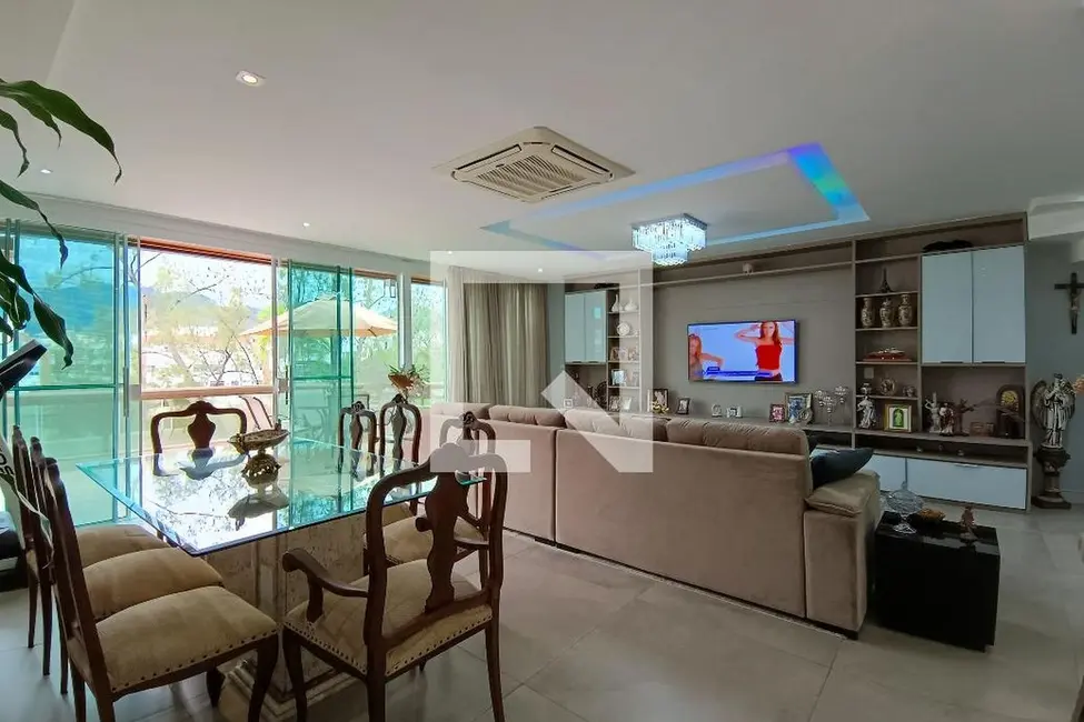 Apartamento com 3 quartos à venda, 347m2 em Rio De Janeiro - RJ - imagem 4 Foto 4 de Apartamento com 3 quartos à venda, 347m2 em Rio De Janeiro - RJ