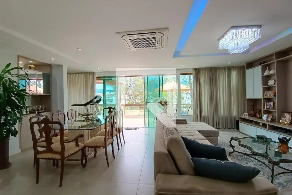 Apartamento com 3 quartos à venda, 347m2 em Rio De Janeiro - RJ - imagem 2 Foto 2 de Apartamento com 3 quartos à venda, 347m2 em Rio De Janeiro - RJ