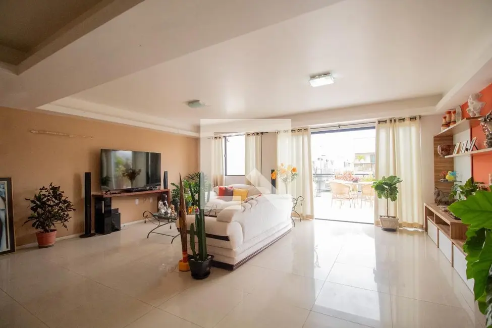 Apartamento com 3 quartos à venda, 195m2 em Rio De Janeiro - RJ - imagem 7 Foto 7 de Apartamento com 3 quartos à venda, 195m2 em Rio De Janeiro - RJ