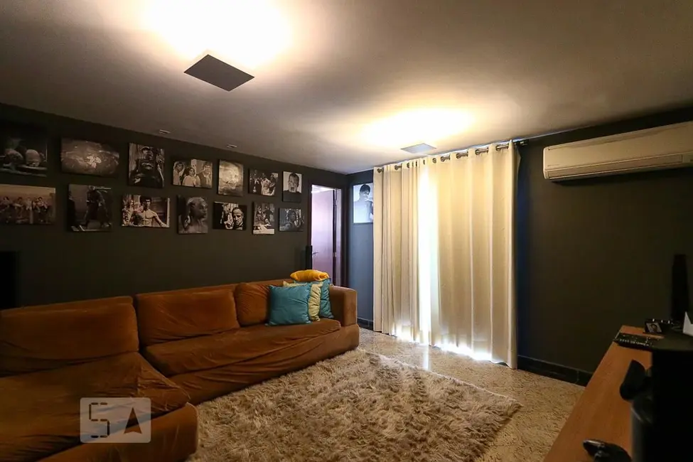 Apartamento com 5 quartos à venda, 360m2 em Rio De Janeiro - RJ - imagem 8 Foto 8 de Apartamento com 5 quartos à venda, 360m2 em Rio De Janeiro - RJ