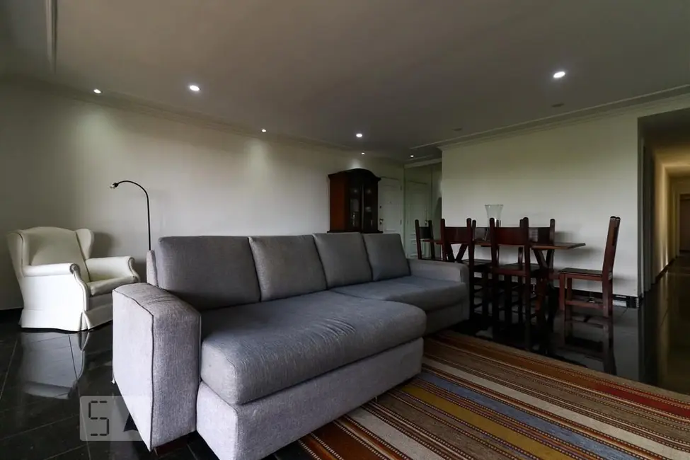 Apartamento com 4 quartos à venda, 212m2 em Rio De Janeiro - RJ - imagem 3 Foto 3 de Apartamento com 4 quartos à venda, 212m2 em Rio De Janeiro - RJ