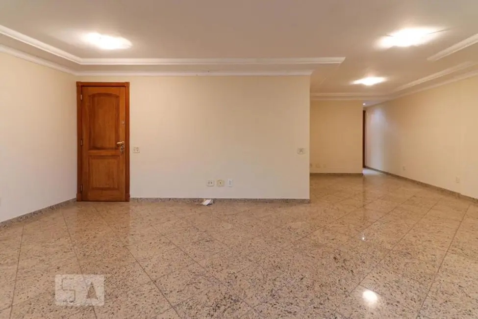 Apartamento com 5 quartos à venda, 220m2 em Rio De Janeiro - RJ - imagem 7 Foto 7 de Apartamento com 5 quartos à venda, 220m2 em Rio De Janeiro - RJ