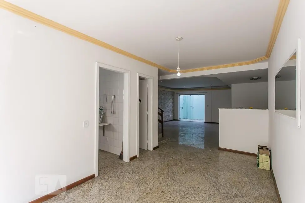 Foto 5 de Casa com 4 quartos à venda, 240m2 em Rio De Janeiro - RJ