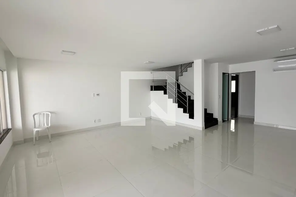 Foto 2 de Casa com 5 quartos à venda, 300m2 em Rio De Janeiro - RJ