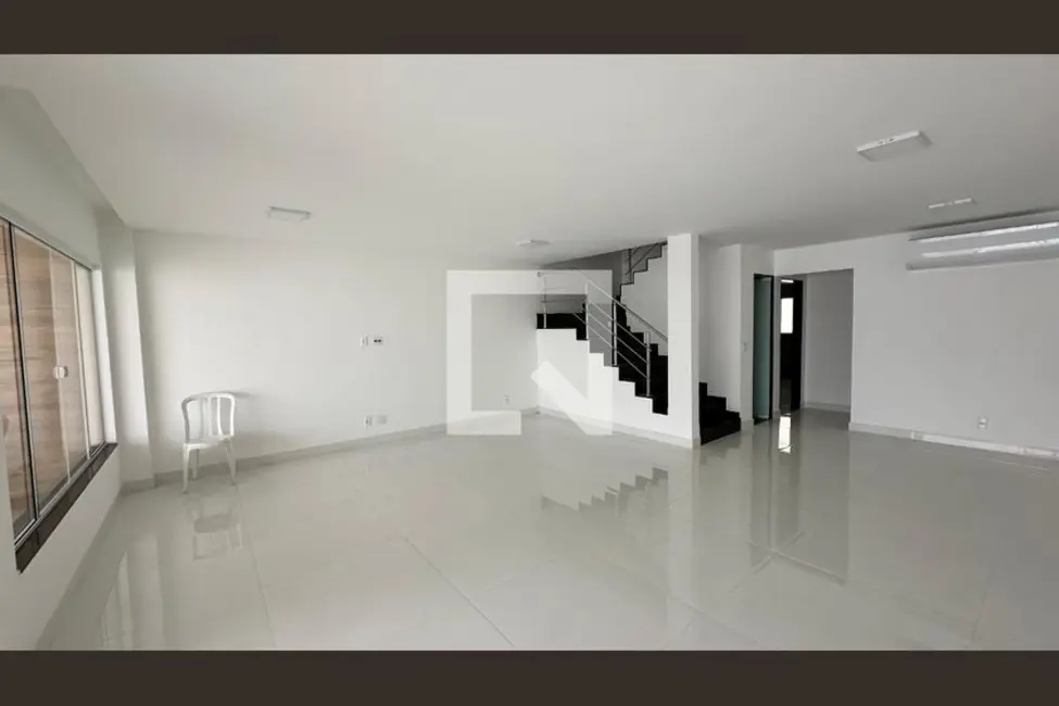 Foto 1 de Casa com 5 quartos à venda, 300m2 em Rio De Janeiro - RJ