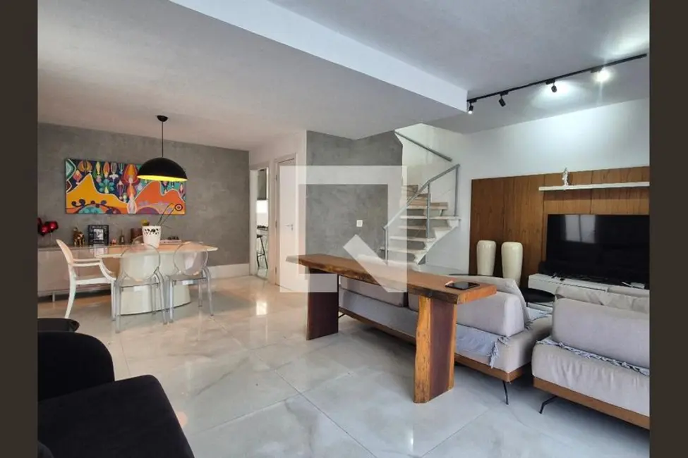 Casa com 3 quartos à venda, 200m2 em Rio De Janeiro - RJ - imagem 1 Foto 1 de Casa com 3 quartos à venda, 200m2 em Rio De Janeiro - RJ
