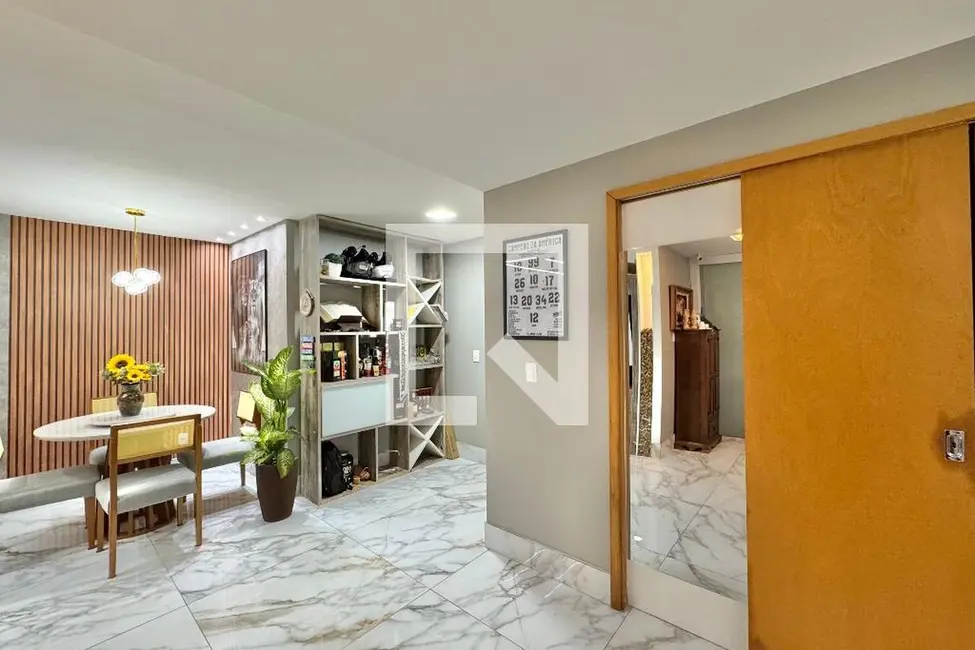 Apartamento com 3 quartos à venda, 198m2 em Rio De Janeiro - RJ - imagem 3 Foto 3 de Apartamento com 3 quartos à venda, 198m2 em Rio De Janeiro - RJ