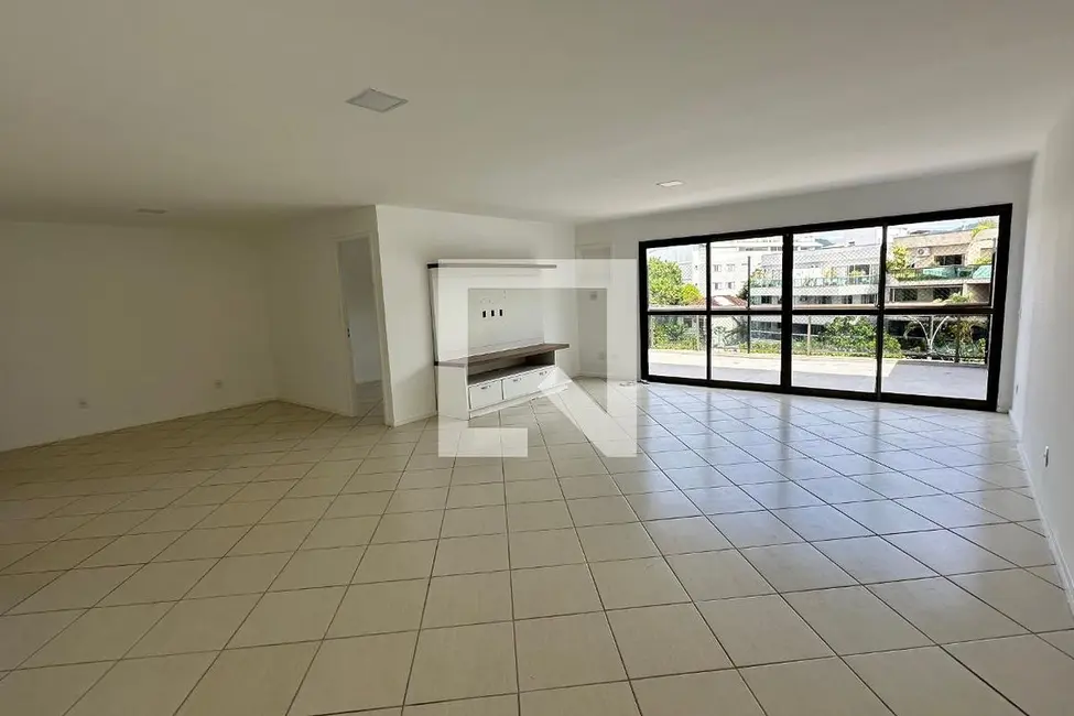 Foto 2 de Apartamento com 5 quartos à venda, 250m2 em Rio De Janeiro - RJ