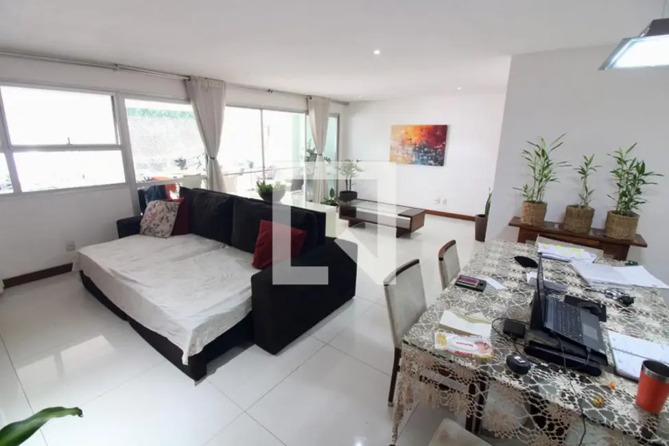 Apartamento com 3 quartos à venda, 193m2 em Rio De Janeiro - RJ - imagem 7 Foto 7 de Apartamento com 3 quartos à venda, 193m2 em Rio De Janeiro - RJ