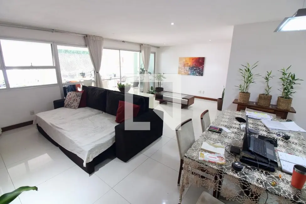 Apartamento com 3 quartos à venda, 193m2 em Rio De Janeiro - RJ - imagem 8 Foto 8 de Apartamento com 3 quartos à venda, 193m2 em Rio De Janeiro - RJ