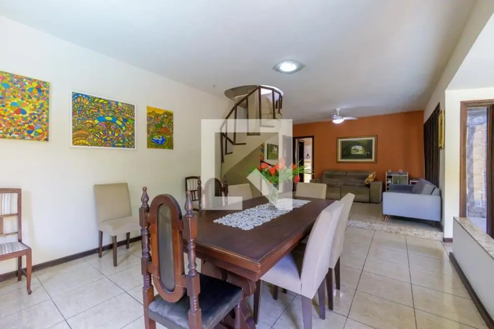 Foto 3 de Casa com 4 quartos à venda, 380m2 em Rio De Janeiro - RJ