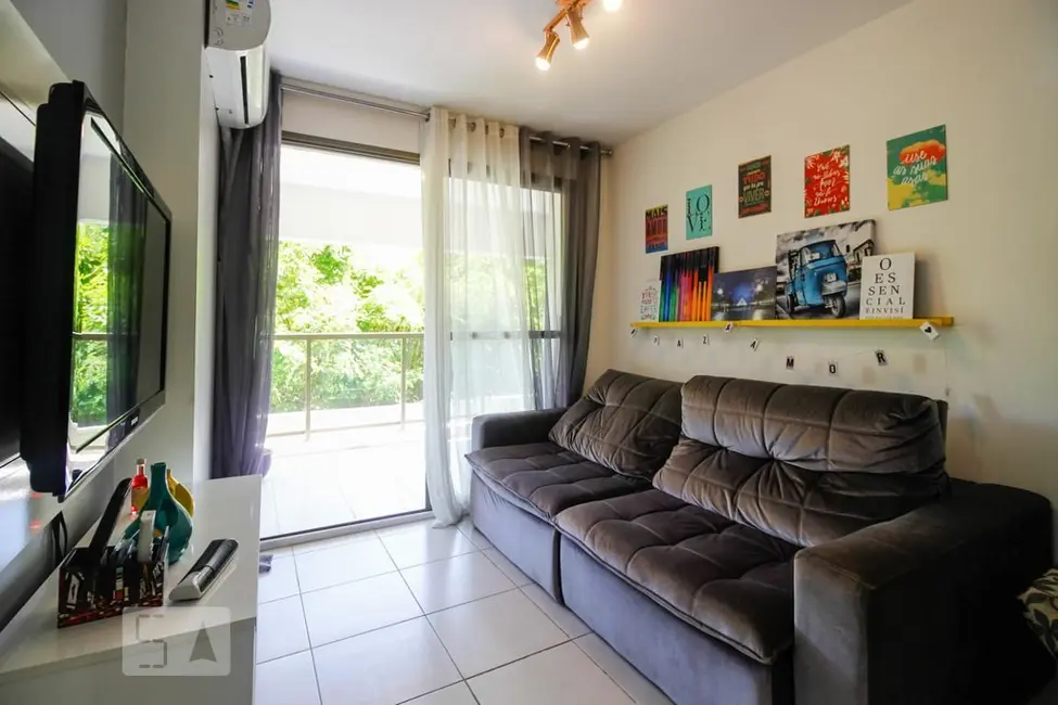Apartamento com 2 quartos à venda, 64m2 em Rio De Janeiro - RJ - imagem 2 Foto 2 de Apartamento com 2 quartos à venda, 64m2 em Rio De Janeiro - RJ