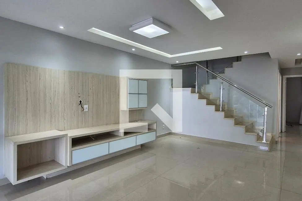 Foto 3 de Casa de Condomínio com 4 quartos à venda, 370m2 em Rio De Janeiro - RJ