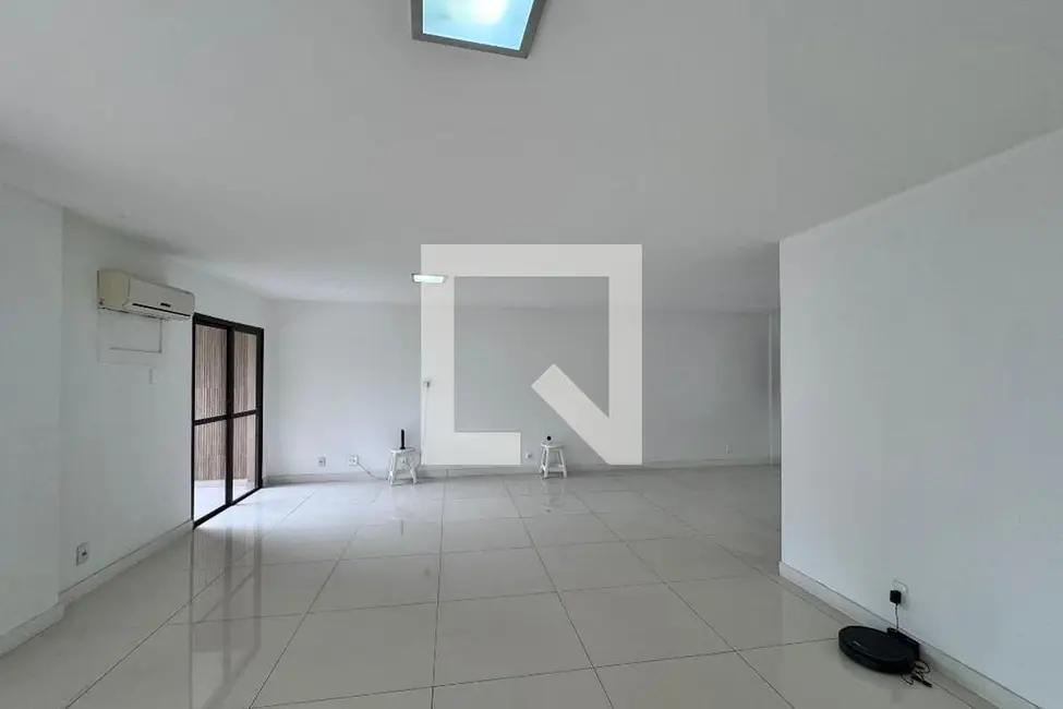 Apartamento com 3 quartos à venda, 177m2 em Rio De Janeiro - RJ - imagem 8 Foto 8 de Apartamento com 3 quartos à venda, 177m2 em Rio De Janeiro - RJ
