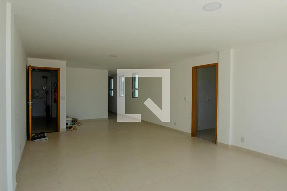 Apartamento com 3 quartos à venda, 300m2 em Rio De Janeiro - RJ - imagem 3 Foto 3 de Apartamento com 3 quartos à venda, 300m2 em Rio De Janeiro - RJ