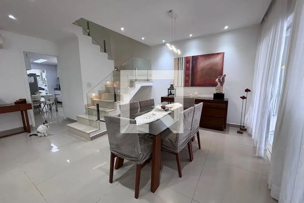 Casa de Condomínio com 3 quartos à venda, 269m2 em Rio De Janeiro - RJ - imagem 2 Foto 2 de Casa de Condomínio com 3 quartos à venda, 269m2 em Rio De Janeiro - RJ
