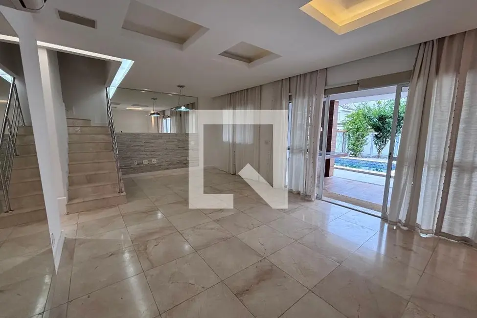 Casa de Condomínio com 4 quartos à venda, 240m2 em Rio De Janeiro - RJ - imagem 1 Foto 1 de Casa de Condomínio com 4 quartos à venda, 240m2 em Rio De Janeiro - RJ