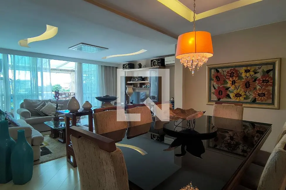 Apartamento com 3 quartos à venda, 160m2 em Rio De Janeiro - RJ - imagem 1 Foto 1 de Apartamento com 3 quartos à venda, 160m2 em Rio De Janeiro - RJ