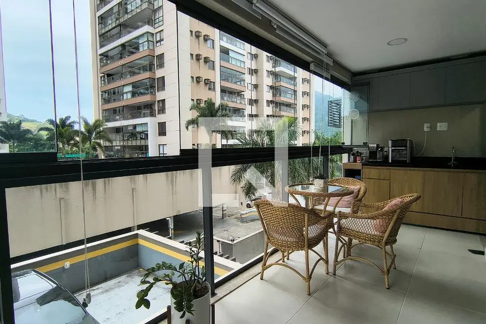 Apartamento com 3 quartos à venda, 83m2 em Rio De Janeiro - RJ - imagem 5 Foto 5 de Apartamento com 3 quartos à venda, 83m2 em Rio De Janeiro - RJ
