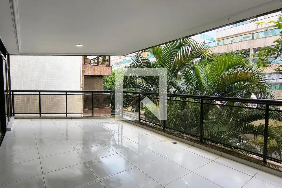Apartamento com 3 quartos à venda, 181m2 em Rio De Janeiro - RJ - imagem 7 Foto 7 de Apartamento com 3 quartos à venda, 181m2 em Rio De Janeiro - RJ