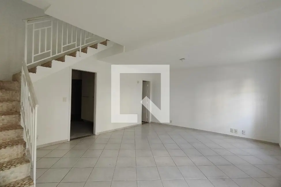 Foto 1 de Casa com 4 quartos à venda, 150m2 em Rio De Janeiro - RJ