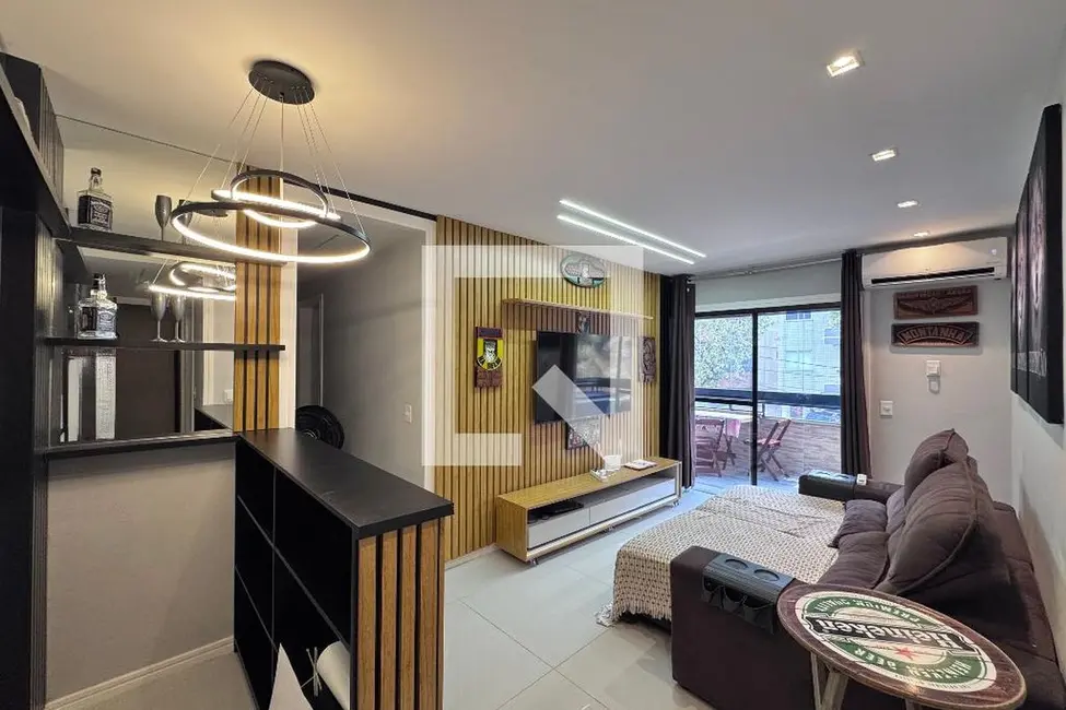 Foto 2 de Apartamento com 2 quartos à venda, 72m2 em Rio De Janeiro - RJ