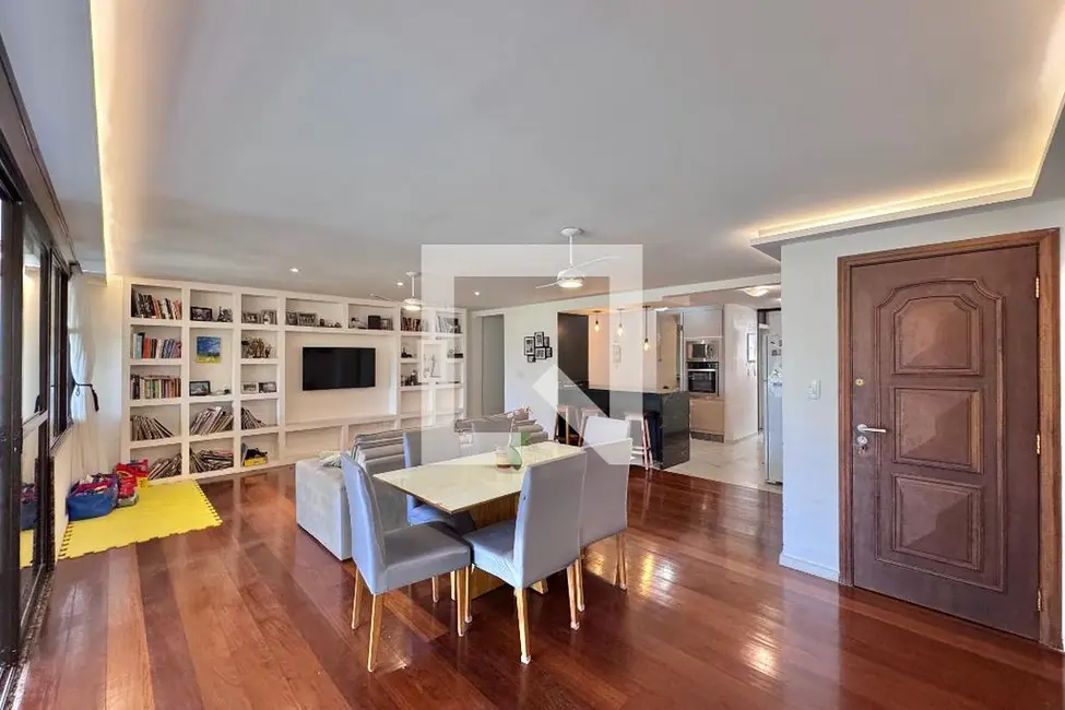 Apartamento com 5 quartos à venda, 180m2 em Rio De Janeiro - RJ - imagem 4 Foto 4 de Apartamento com 5 quartos à venda, 180m2 em Rio De Janeiro - RJ