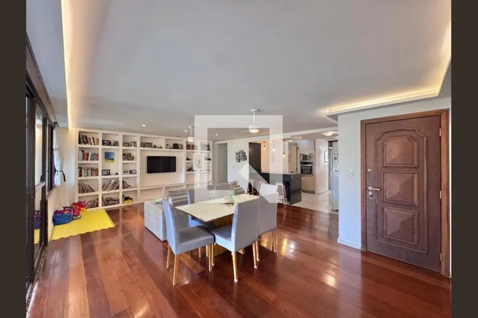 Apartamento com 5 quartos à venda, 180m2 em Rio De Janeiro - RJ - imagem 3 Foto 3 de Apartamento com 5 quartos à venda, 180m2 em Rio De Janeiro - RJ