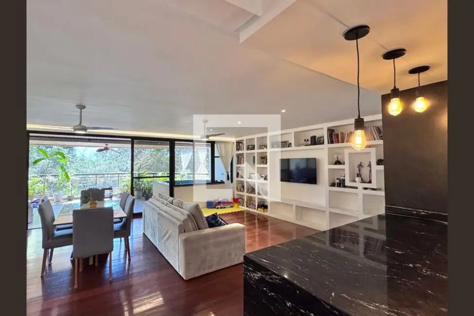 Apartamento com 5 quartos à venda, 180m2 em Rio De Janeiro - RJ - imagem 1 Foto 1 de Apartamento com 5 quartos à venda, 180m2 em Rio De Janeiro - RJ