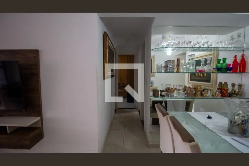 Apartamento com 3 quartos à venda, 175m2 em Rio De Janeiro - RJ - imagem 9 Foto 9 de Apartamento com 3 quartos à venda, 175m2 em Rio De Janeiro - RJ