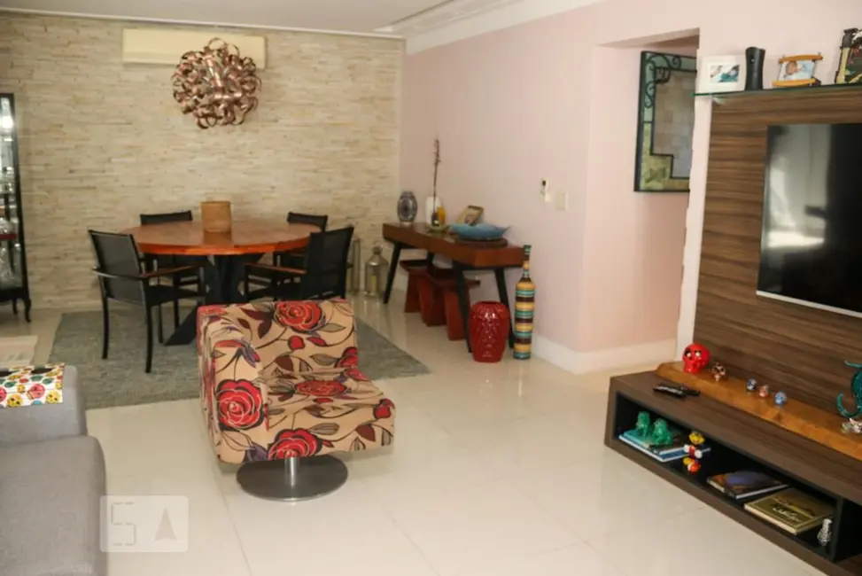 Casa de Condomínio com 4 quartos à venda, 260m2 em Rio De Janeiro - RJ - imagem 6 Foto 6 de Casa de Condomínio com 4 quartos à venda, 260m2 em Rio De Janeiro - RJ