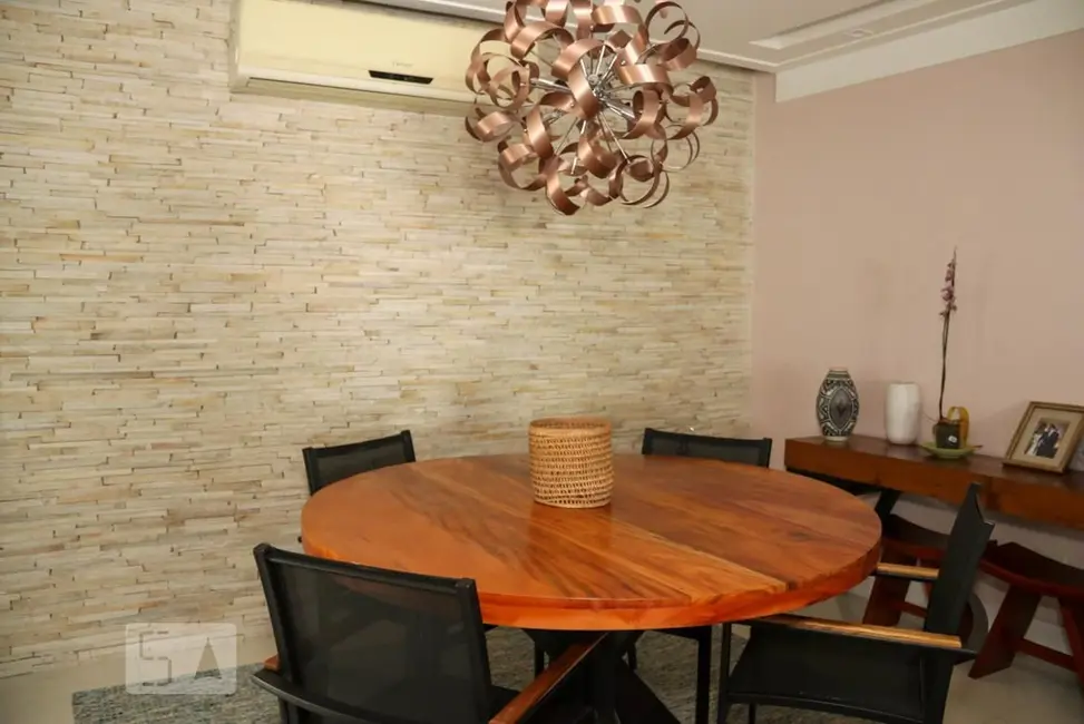 Casa de Condomínio com 4 quartos à venda, 260m2 em Rio De Janeiro - RJ - imagem 8 Foto 8 de Casa de Condomínio com 4 quartos à venda, 260m2 em Rio De Janeiro - RJ